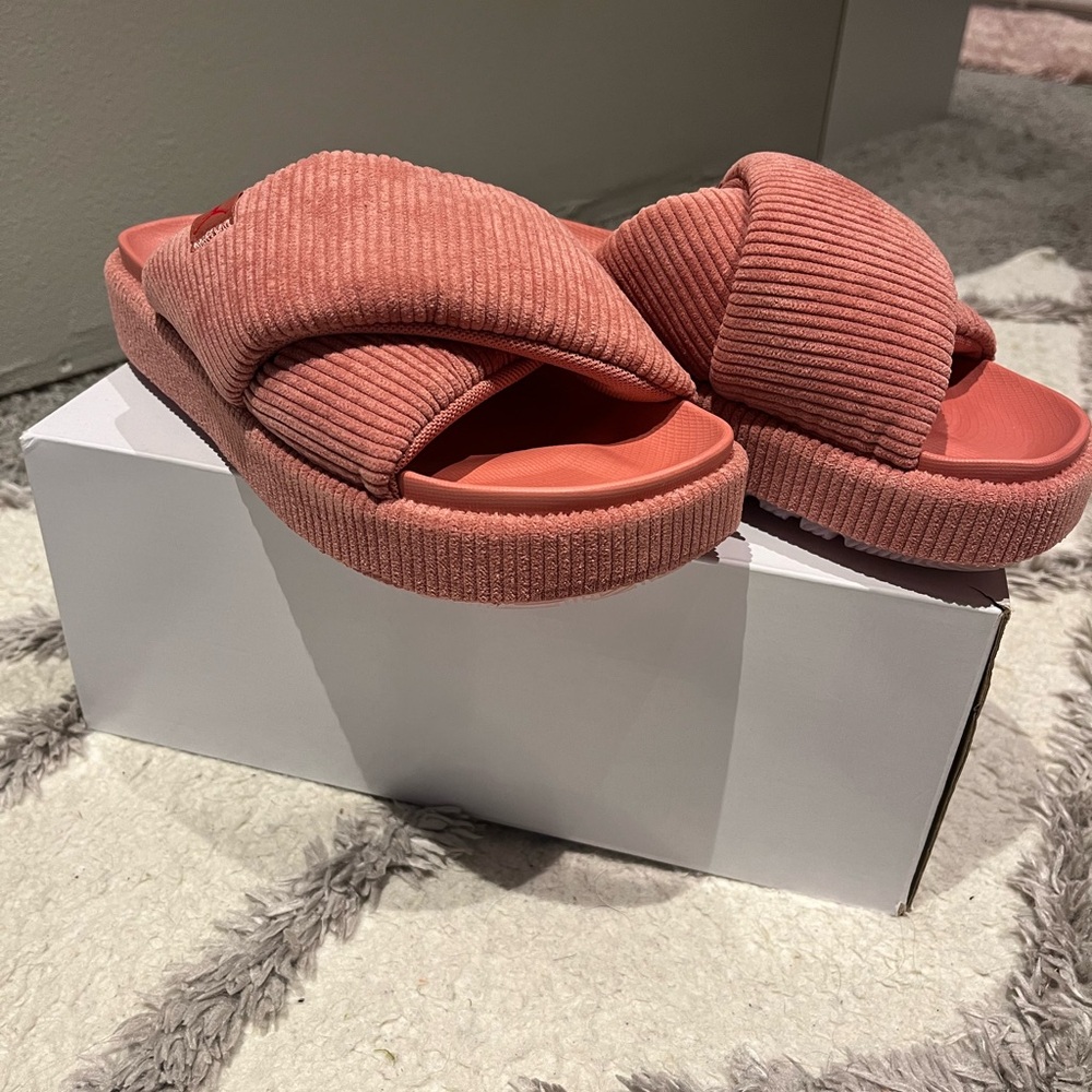 Jordan canyon pink Sophia slides